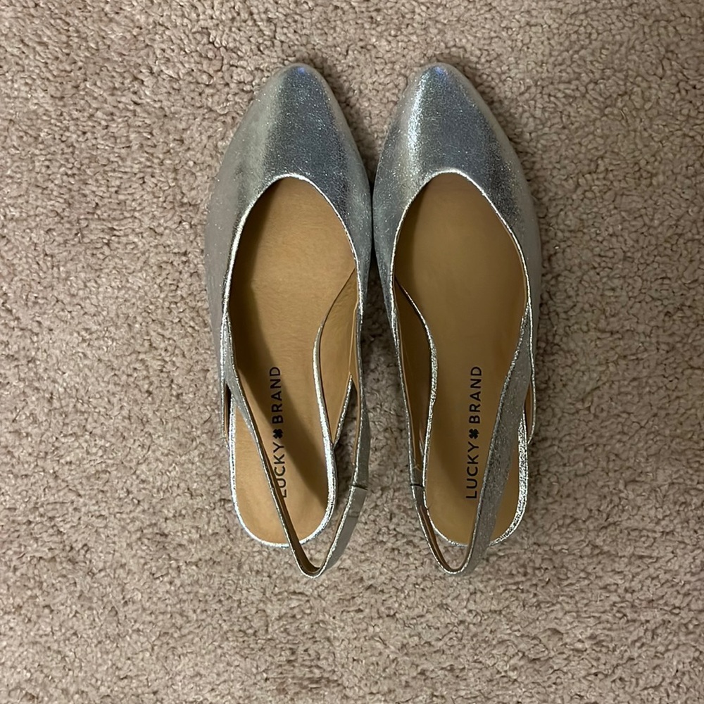 Lucky Benten Flats